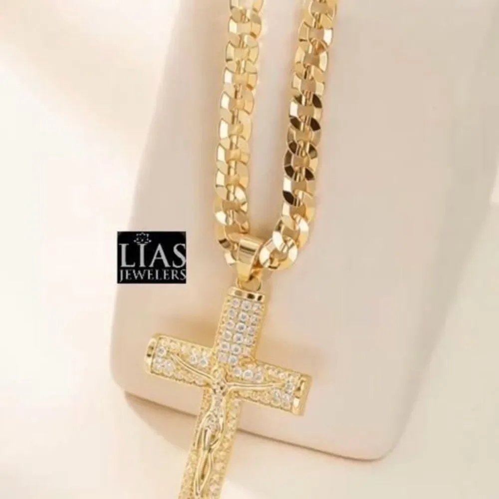 New 14k yellow gold Cuban link chain and cross pendant